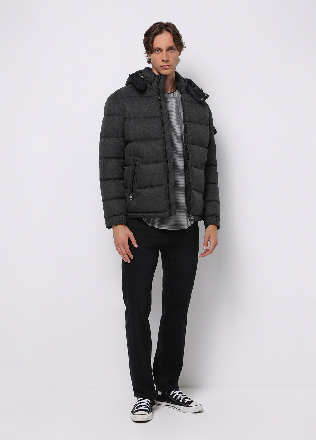 Темно-серая зимняя куртка Colin's