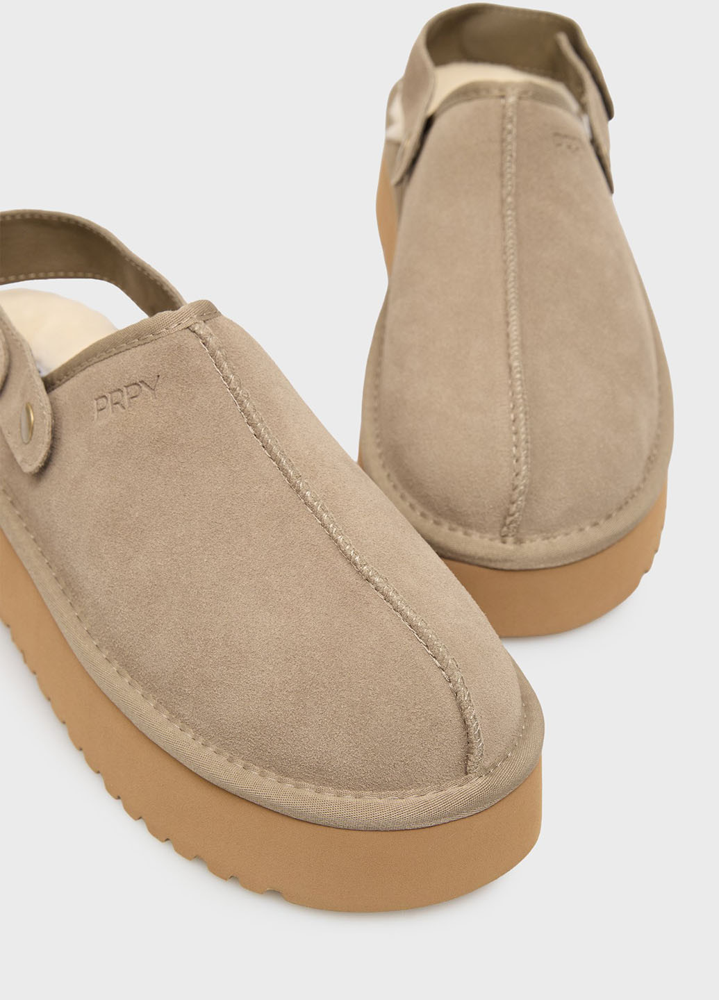 Бежевые сабо PRPY на платформе с тиснением, с логотипом