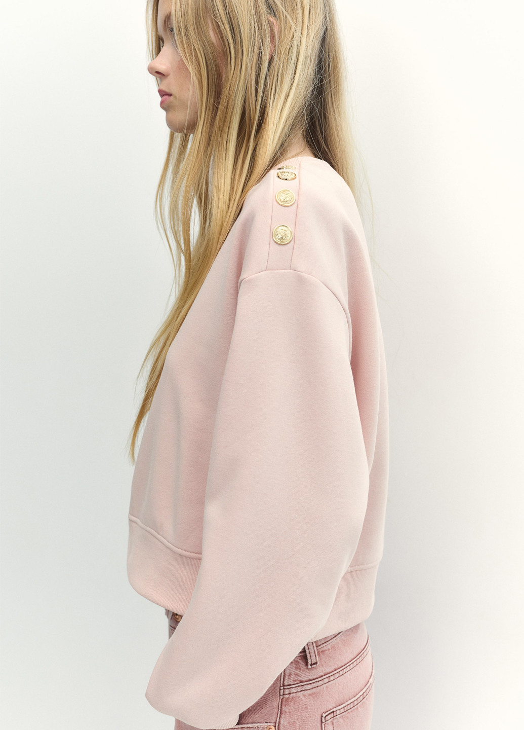 Світло-рожевий світшот H&M однотонний гудзики (362622194)