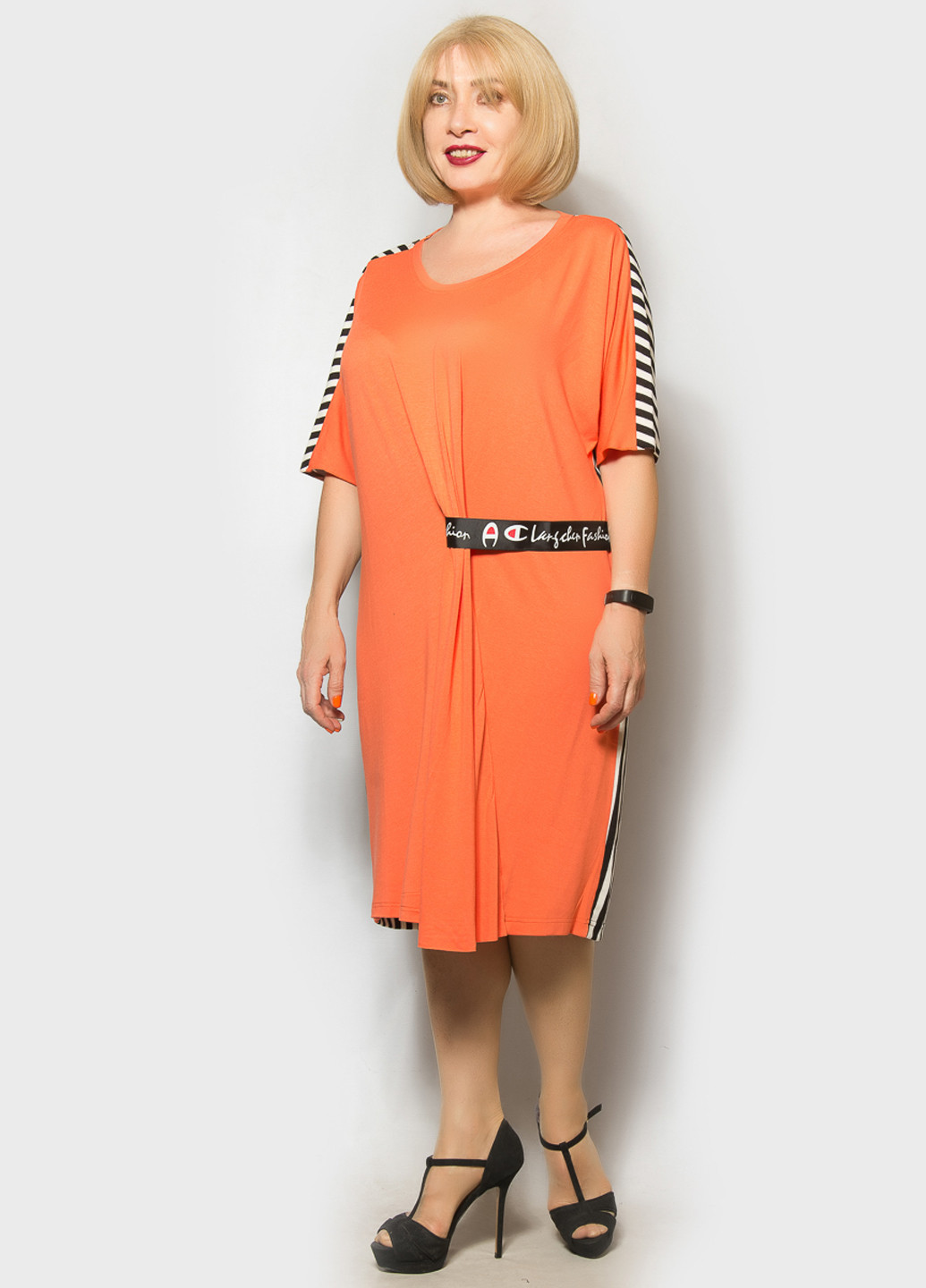 Оранжевое кэжуал платье а-силуэт LibeAmore однотонное