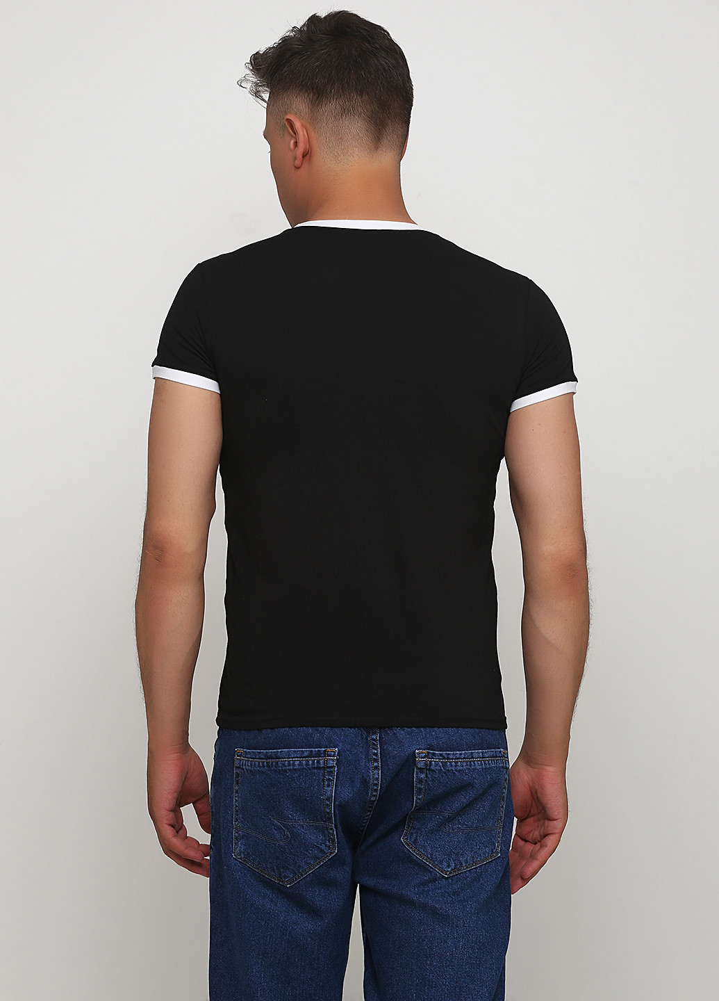 Черная футболка SPORT colleclion