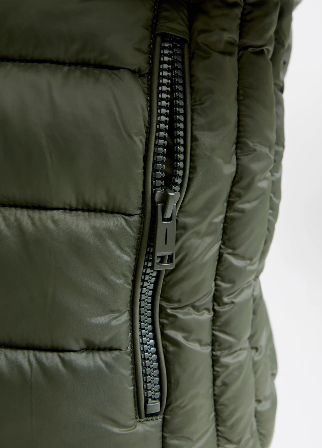 Оливковая (хаки) демисезонная куртка Jack & Jones