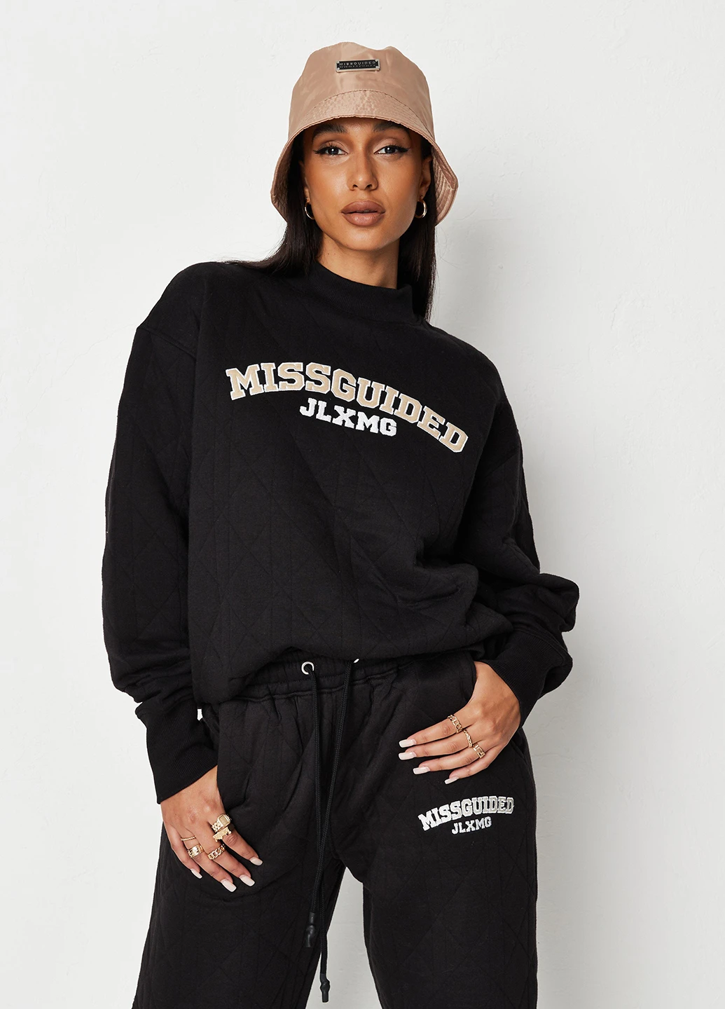 Чорний світшот Missguided напис без декору (260379203)