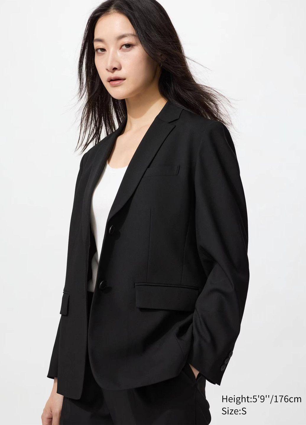 Черный женский жакет Uniqlo однотонный - демисезонный