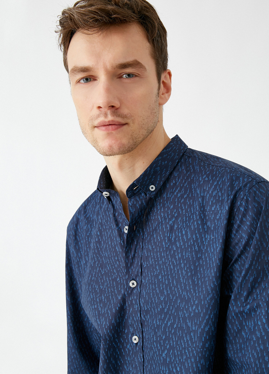 Синяя кэжуал рубашка с абстрактным узором KOTON