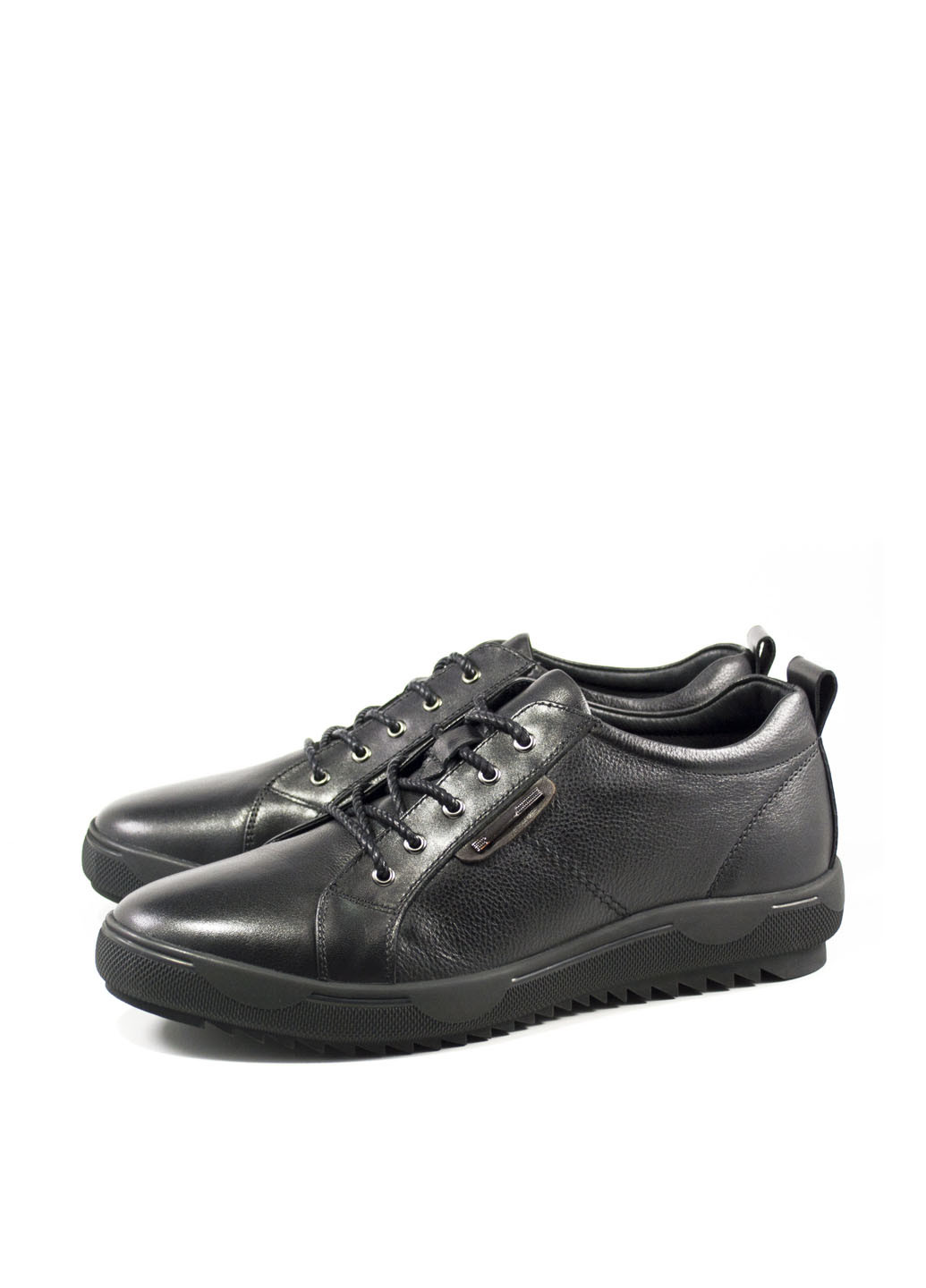 Черные демисезонные кроссовки Basconi