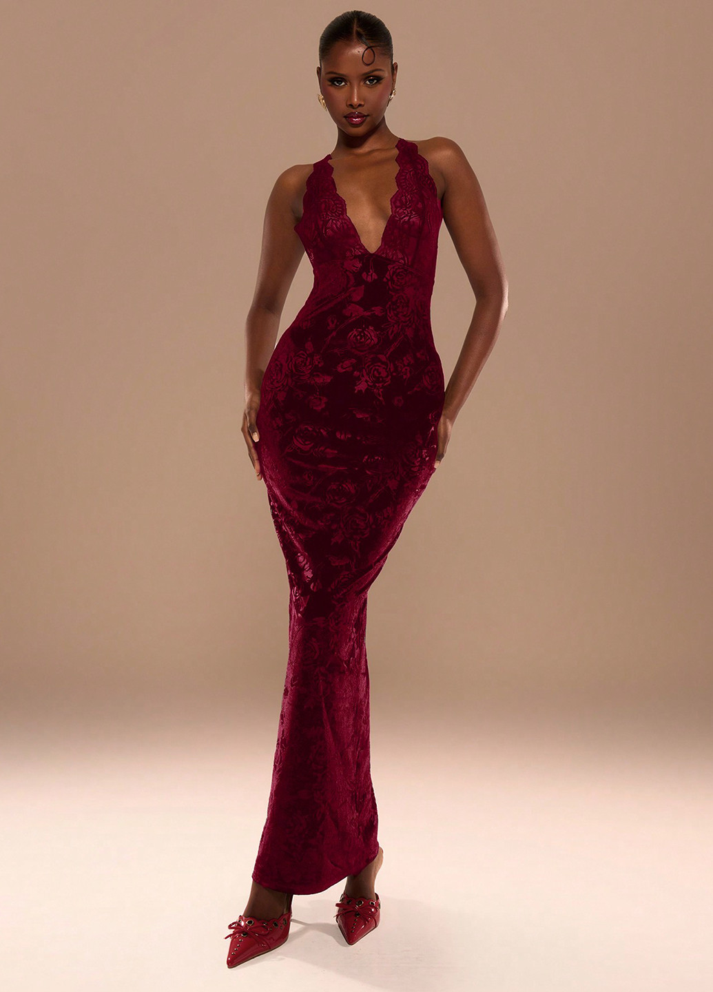 Бордовое коктейльное, вечернее, кэжуал платье с открытой спиной SHEIN розы