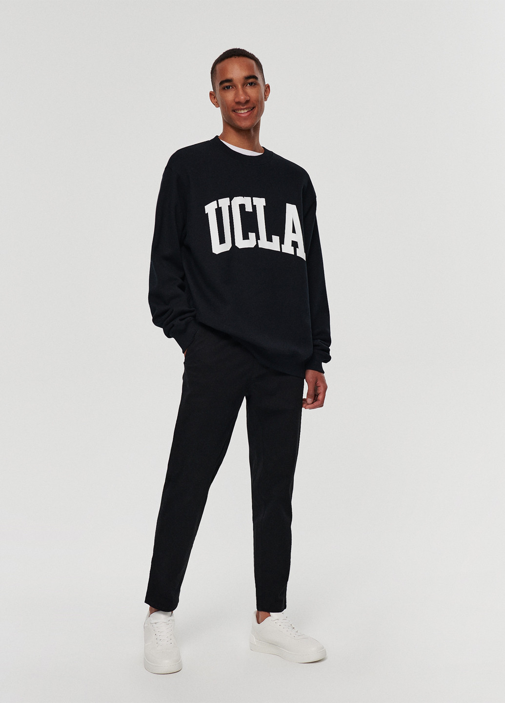 Черные кэжуал демисезонные каррот брюки House