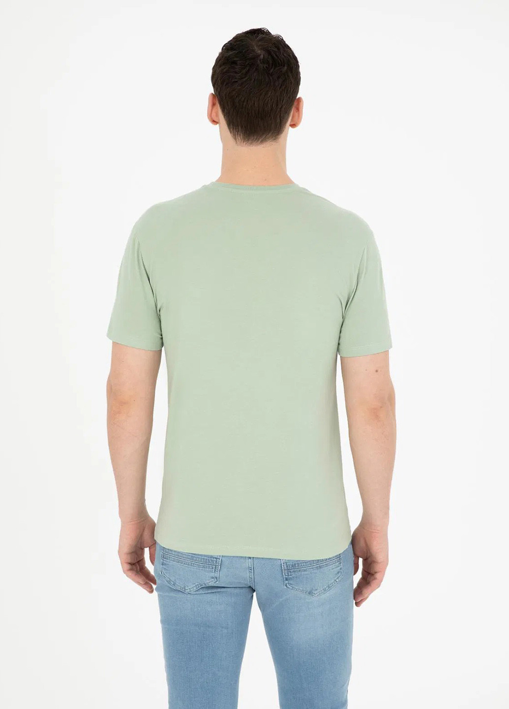 Зеленая футболка Pierre Cardin