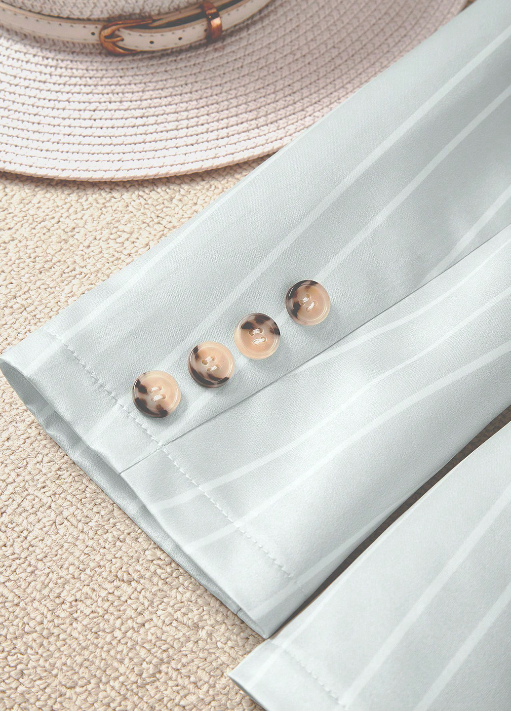 Серебряный женский жакет SHEIN однотонный - демисезонный