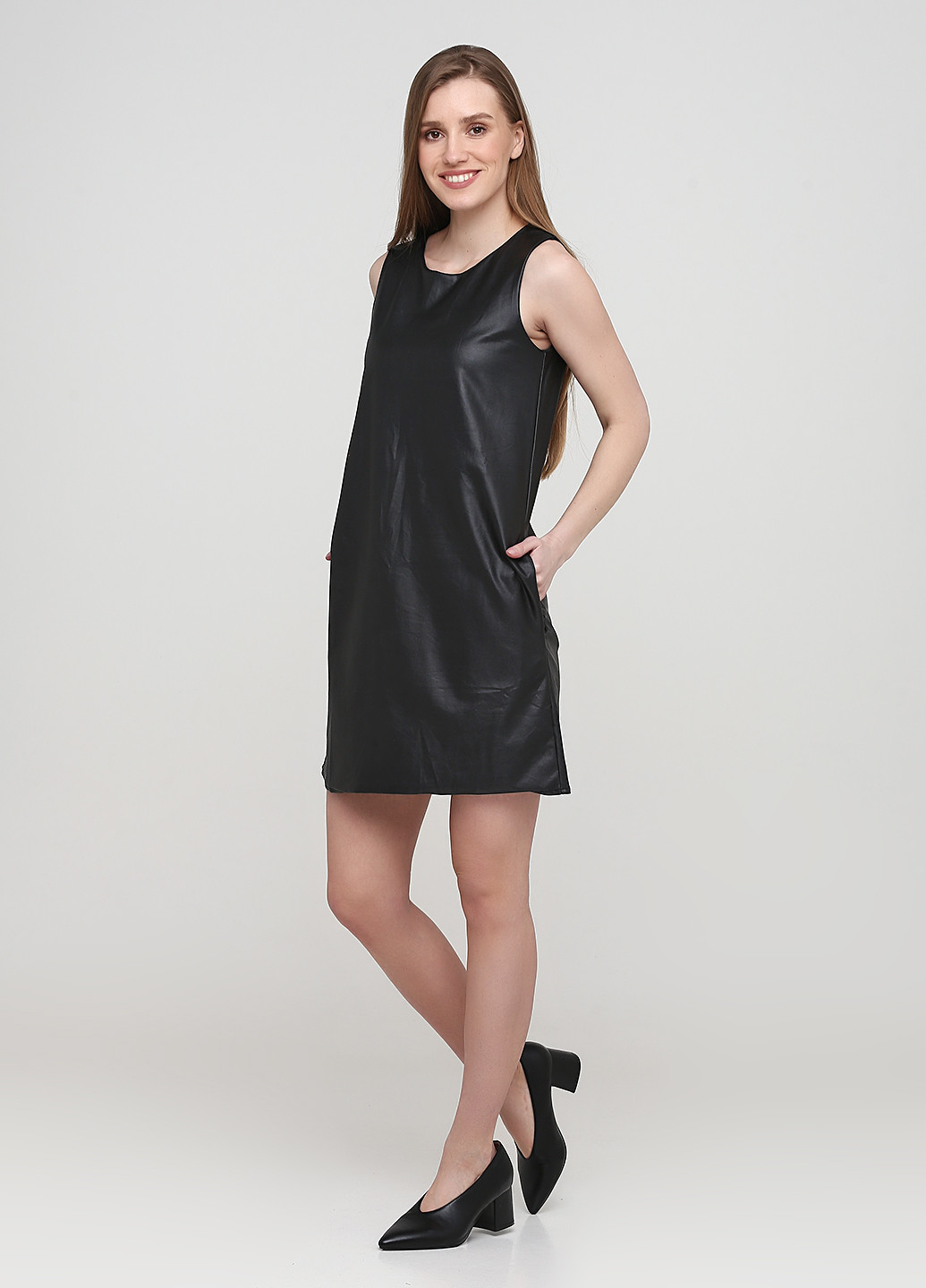 Черное кэжуал платье Mela London однотонное