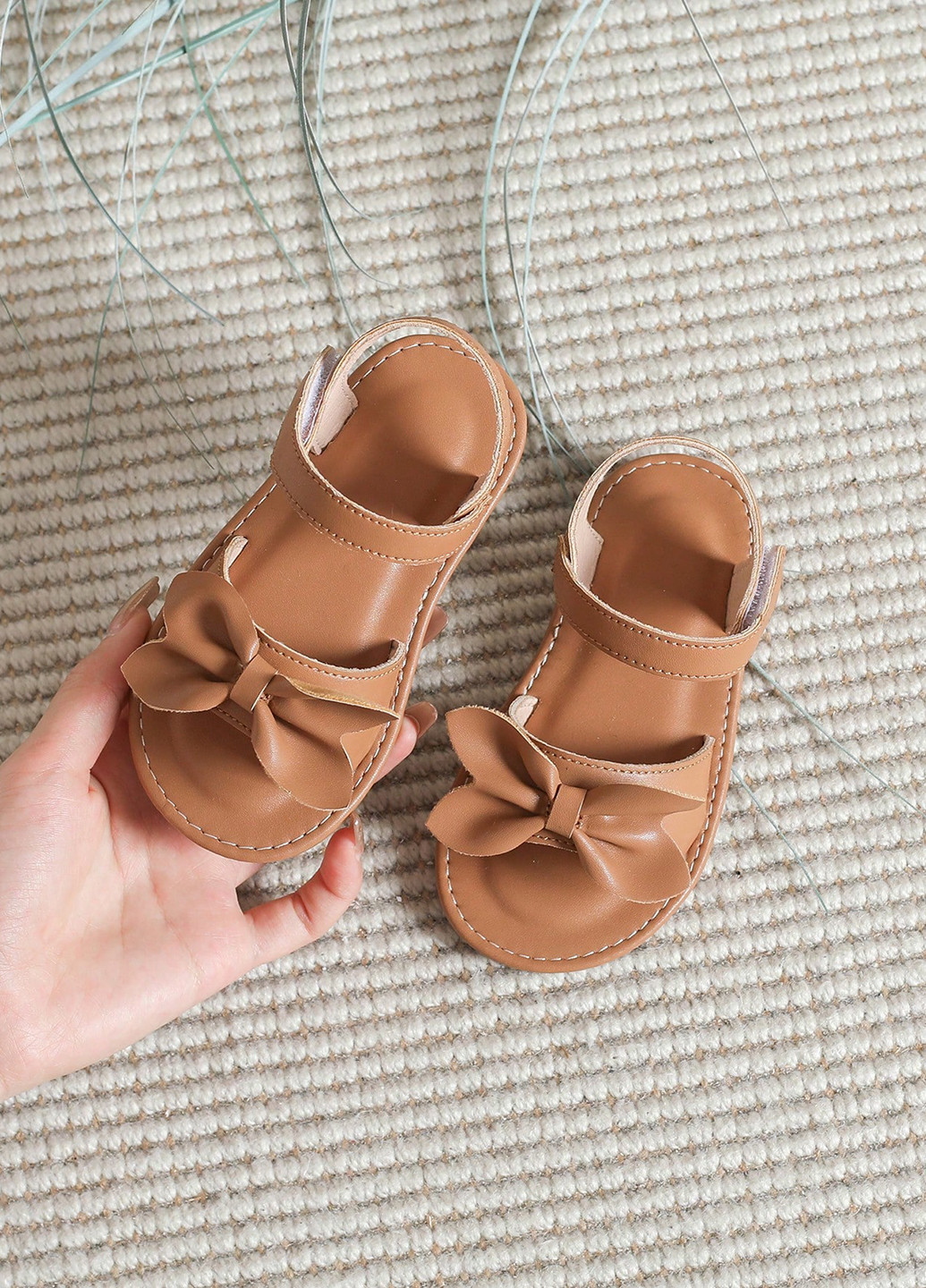 Светло-коричневые кэжуал сандалии SHEIN на липучке