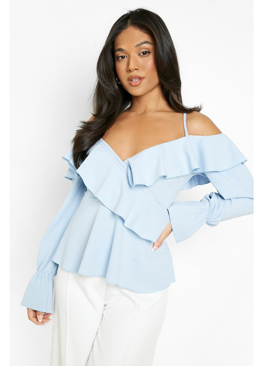 Світло-блакитна блуза на запах, з баскою Boohoo