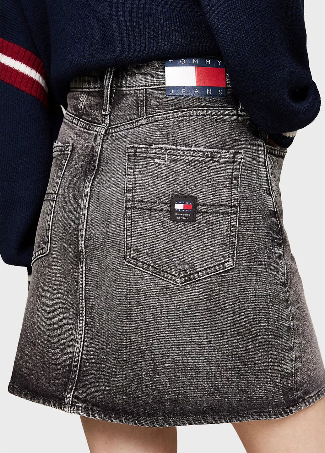 Серая кэжуал однотонная юбка Tommy Jeans
