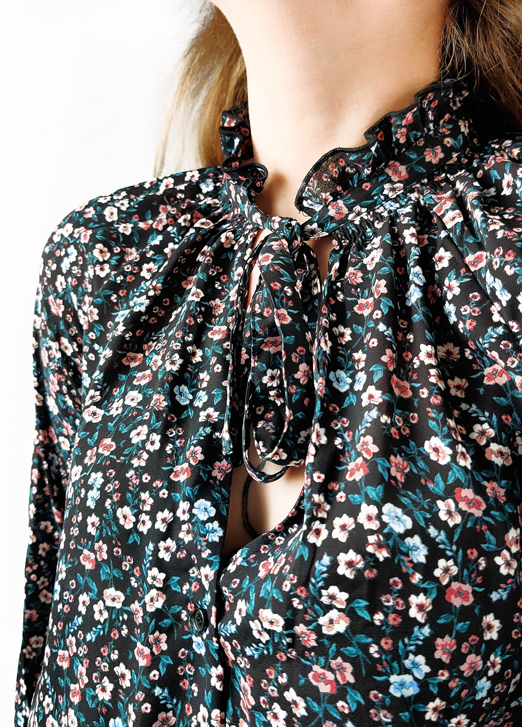 Чёрная блуза H&M