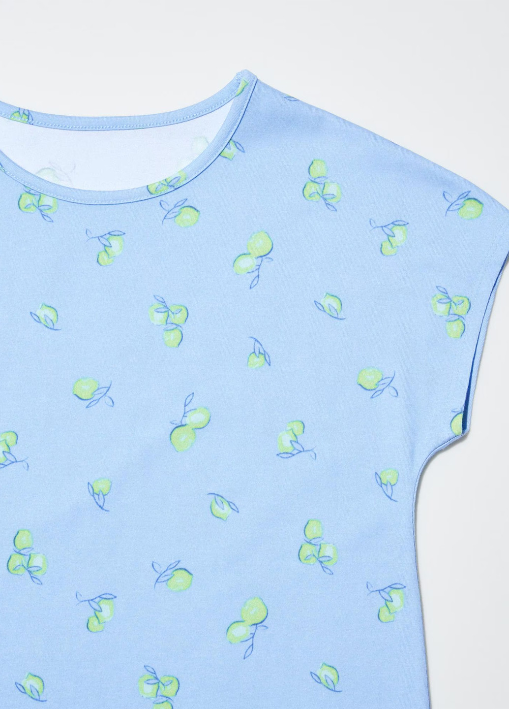 Голубой демисезонный костюм (футболка, шорты) с шортами Uniqlo