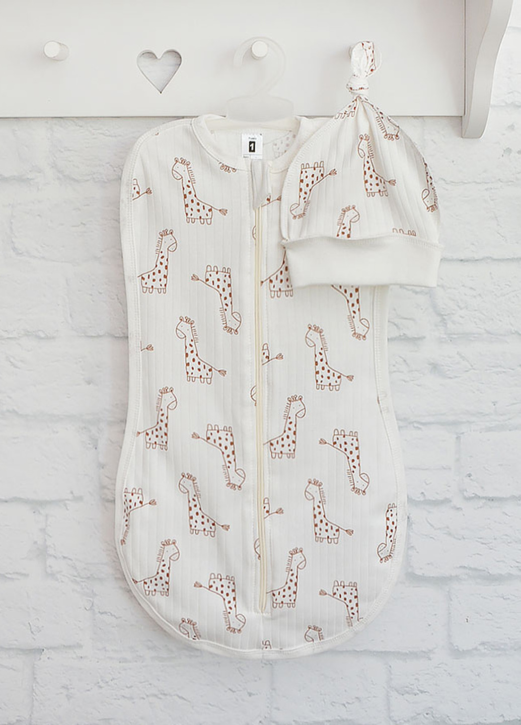 Молочний демісезонний комплект (спальник, шапка) Blanka