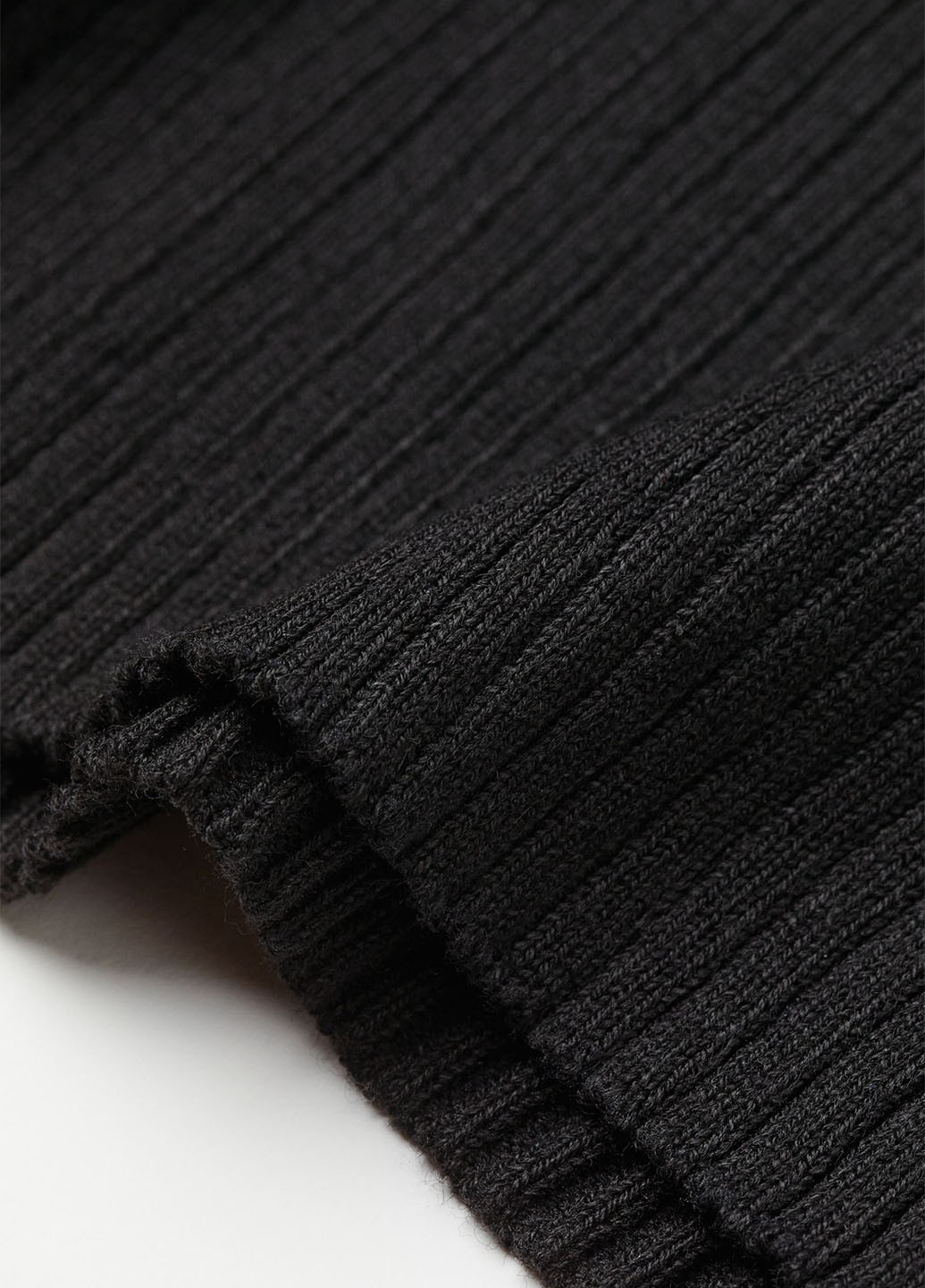 Черный летний свитер H&M