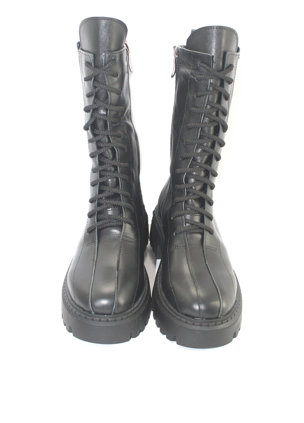 Осенние ботинки Mila на тракторной подошве, со шнуровкой