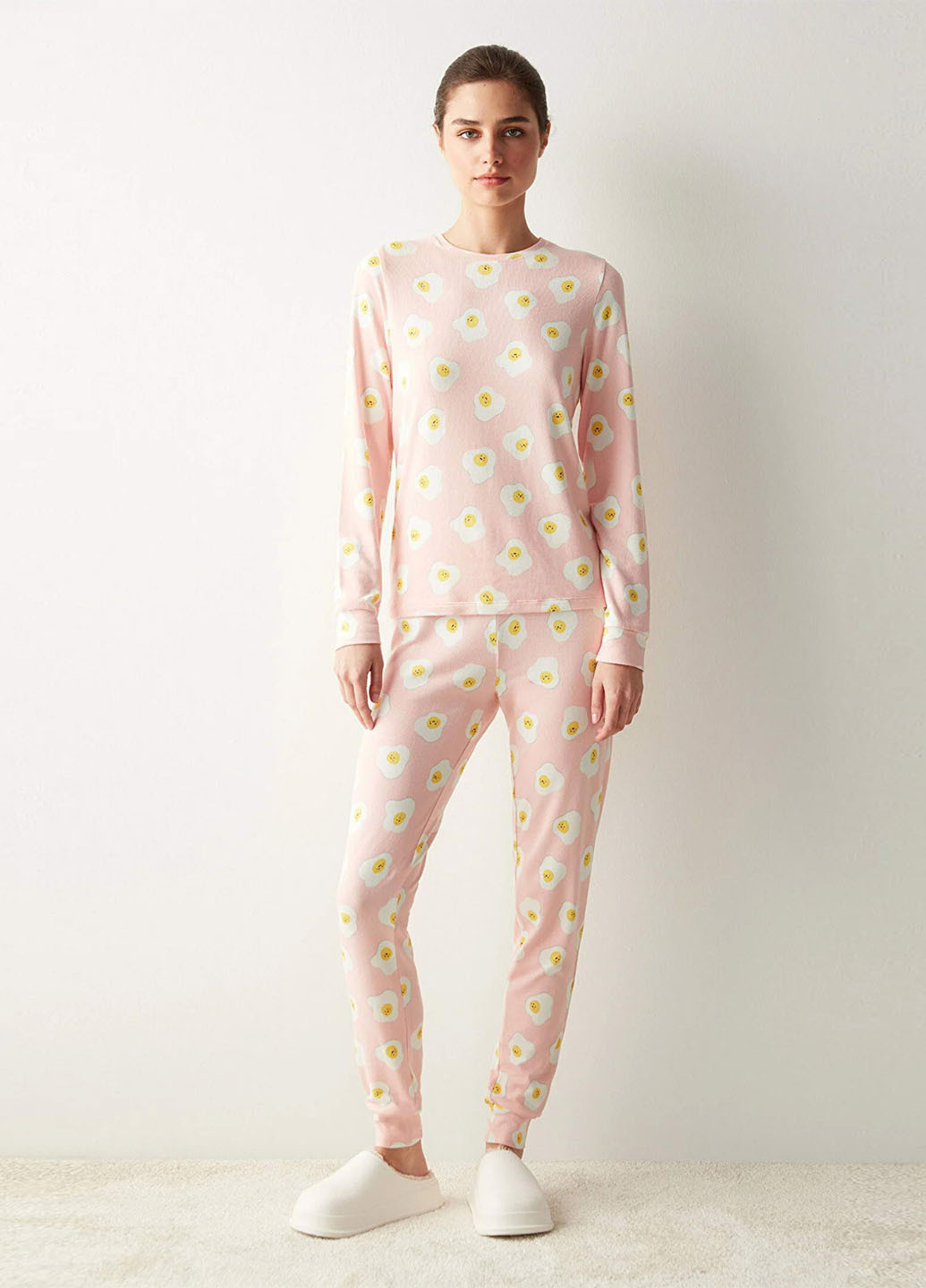 Розовая всесезон пижама (лонгслив, брюки) лонгслив + брюки Penti