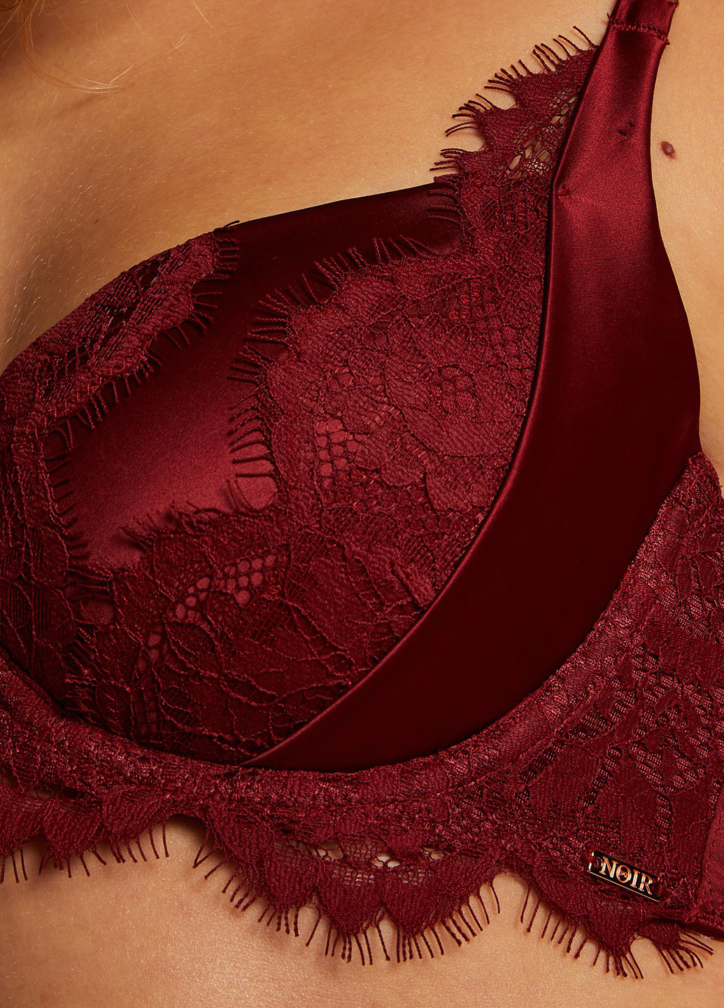 Бордовий балконет бюстгальтер Hunkemoller з кісточками поліамід