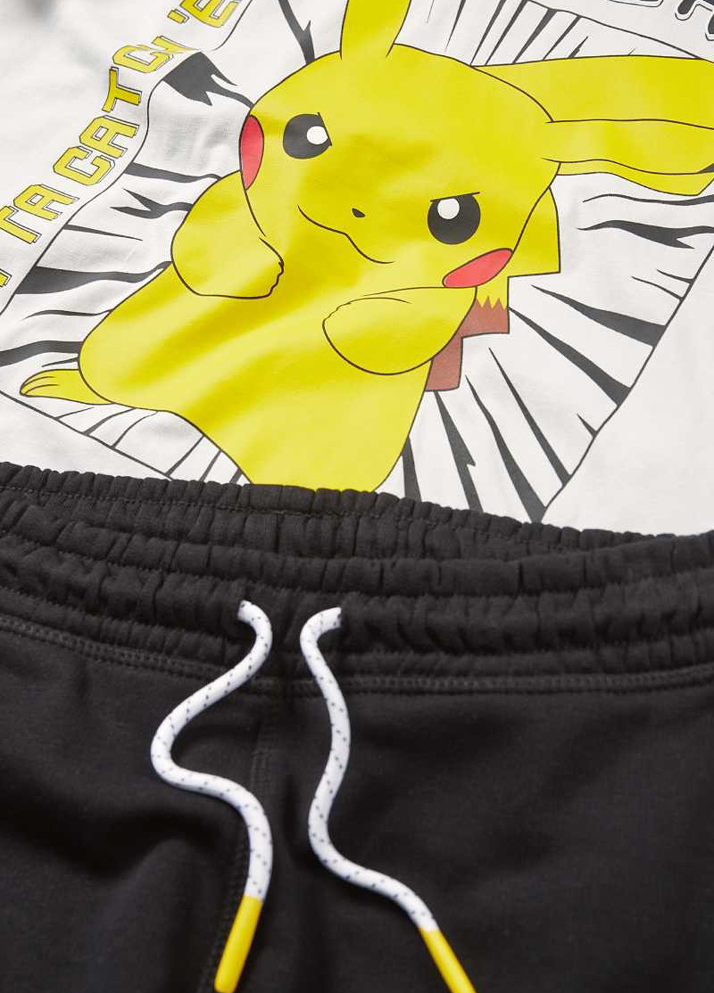 Белый летний комплект (футболка, шорты) C&A