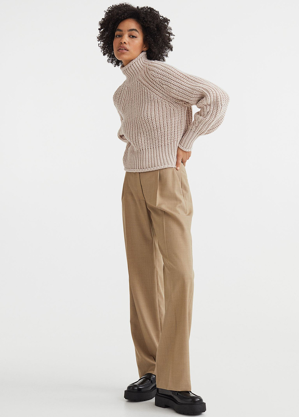 Светло-бежевый зимний джемпер зимовий H&M