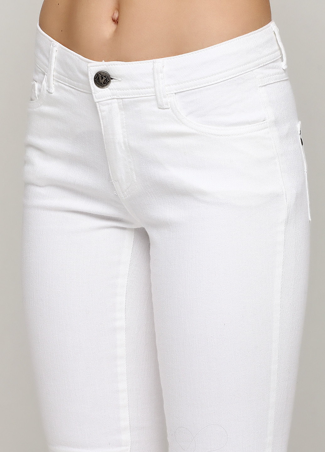 Белые демисезонные зауженные джинсы NU DENMARK
