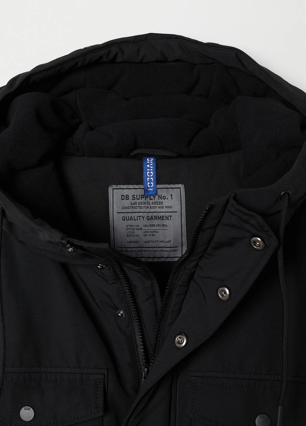 Черная демисезонная куртка H&M