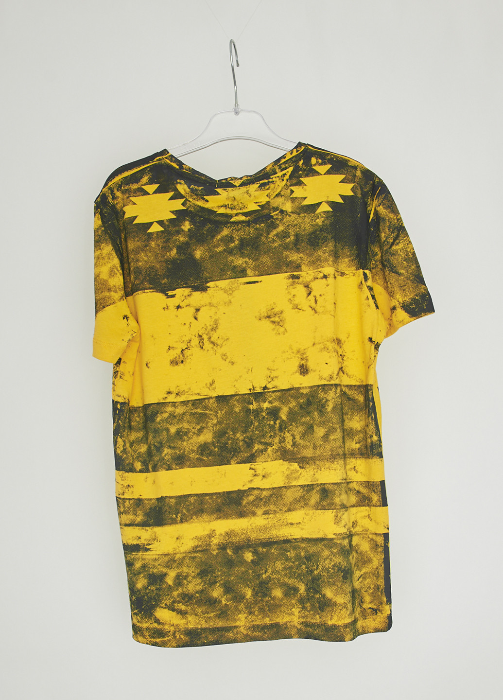 Желтая летняя футболка Antony Morato