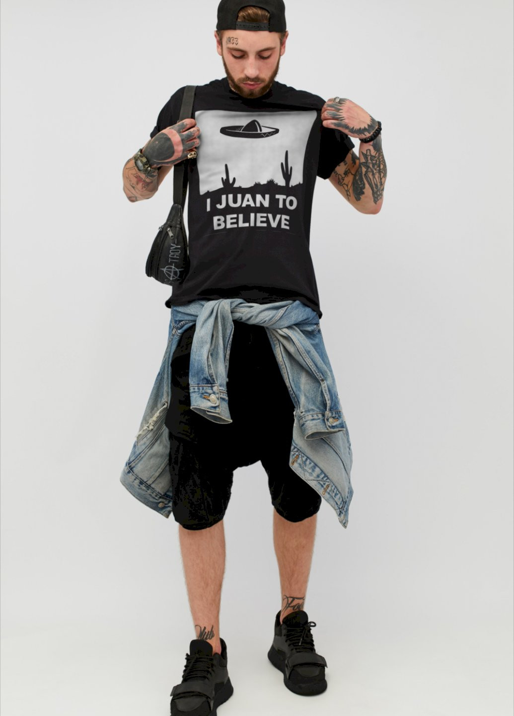 Чорна футболка чоловіча YAPPI