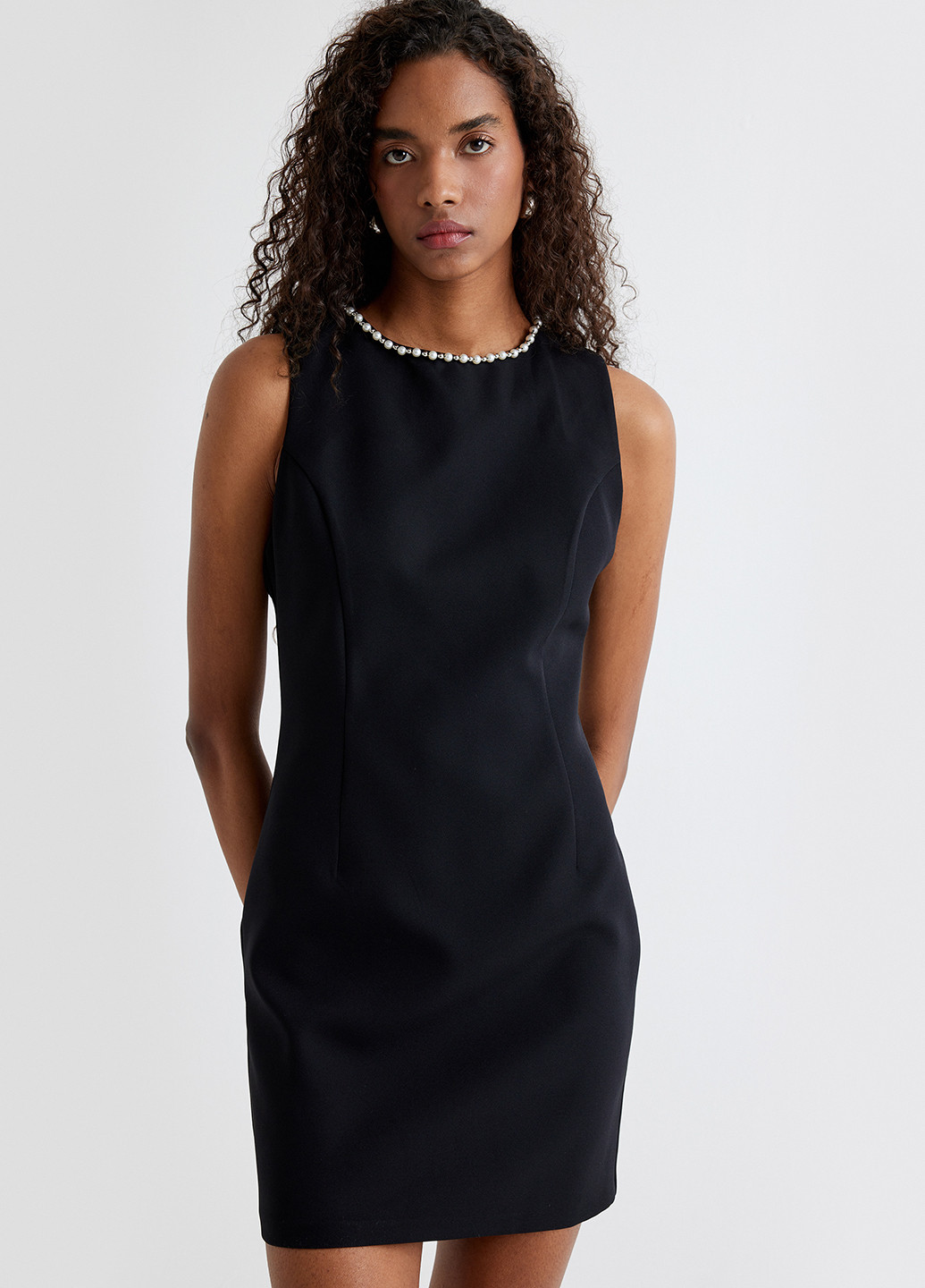 Черное кэжуал платье футляр KOTON однотонное