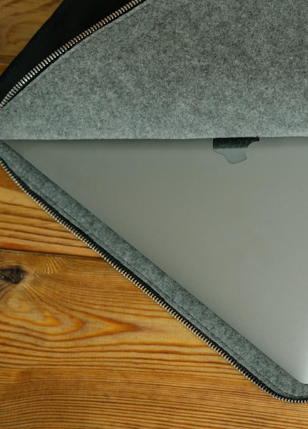 Чохол для MacBook на блискавці з повстю Дизайн №41 Berty (253861771)