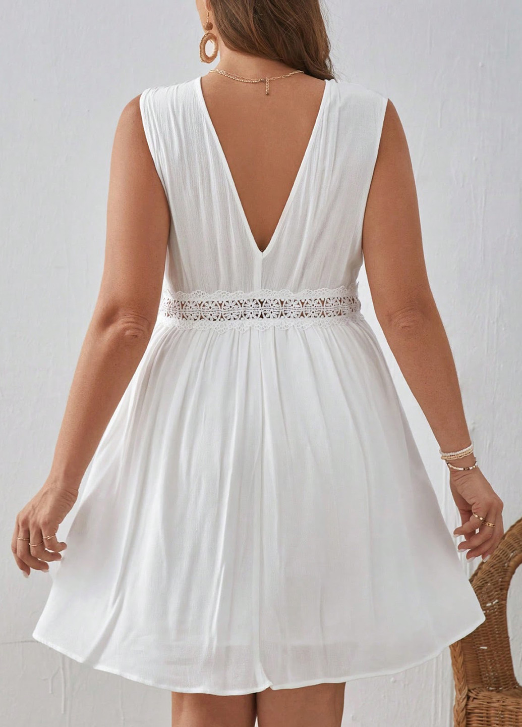 Белое кэжуал платье SHEIN однотонное