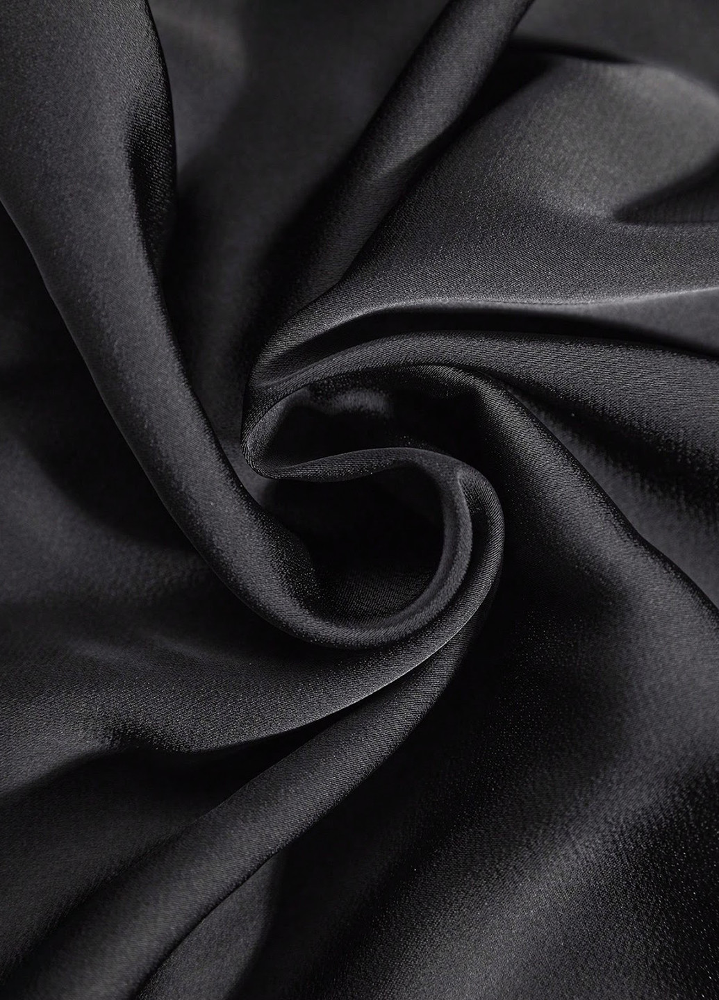 Чёрная блуза с баской, на запах SHEIN