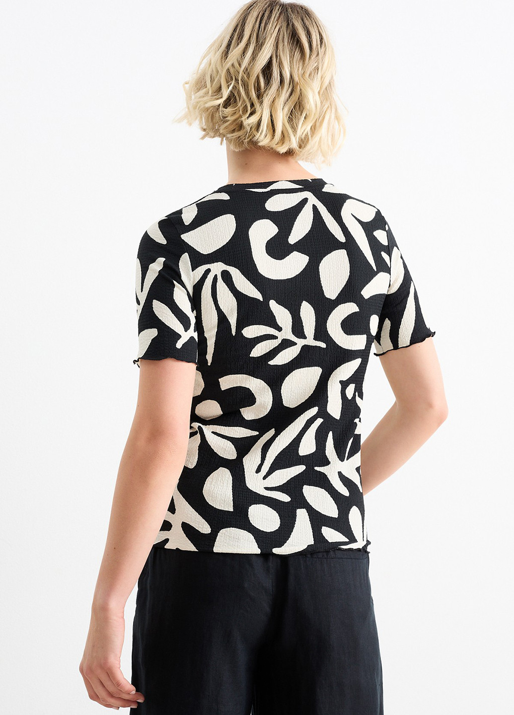 Чёрно-белую блуза C&A