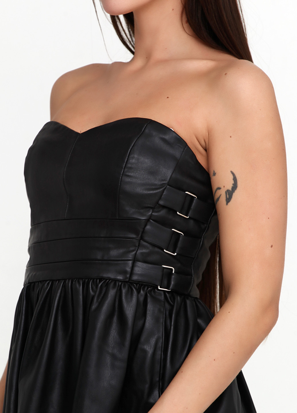 Черное коктейльное платье Zara однотонное