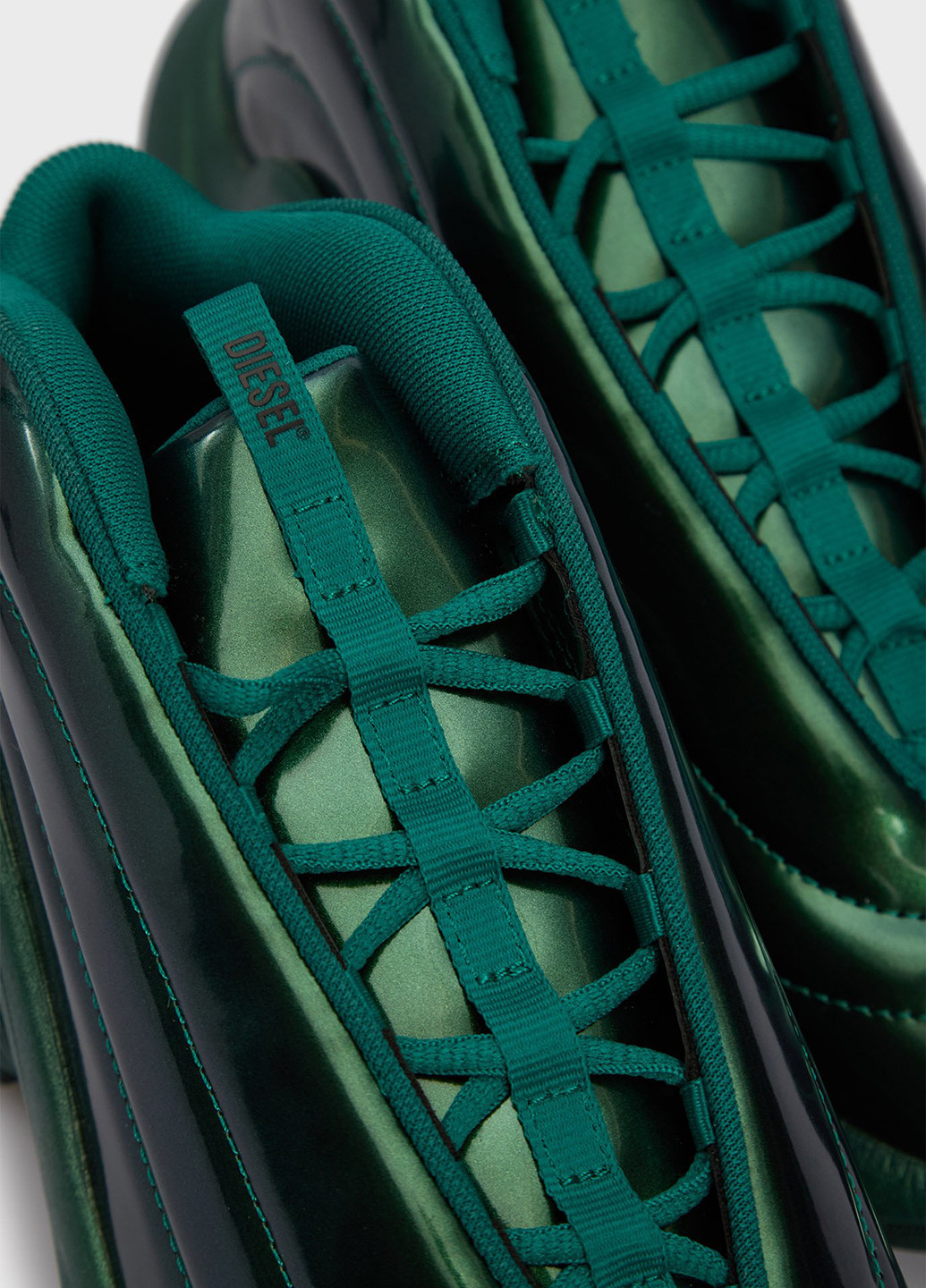 Зеленые всесезонные кроссовки Diesel