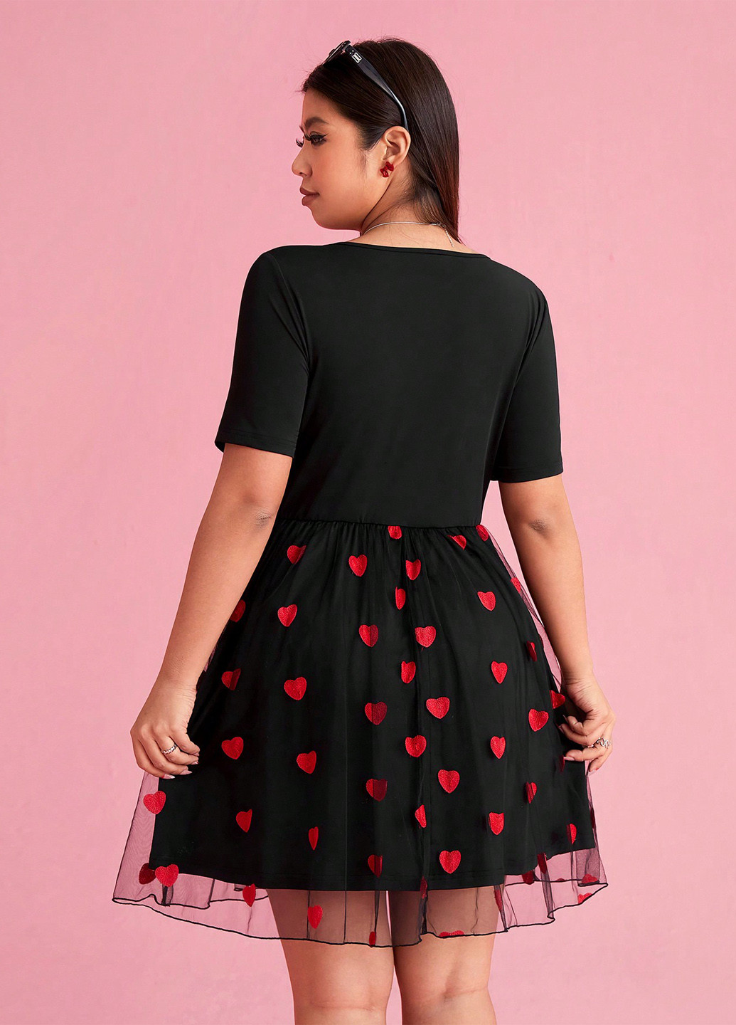 Черное праздничный, кэжуал платье клеш, а-силуэт, бэби долл SHEIN сердечки