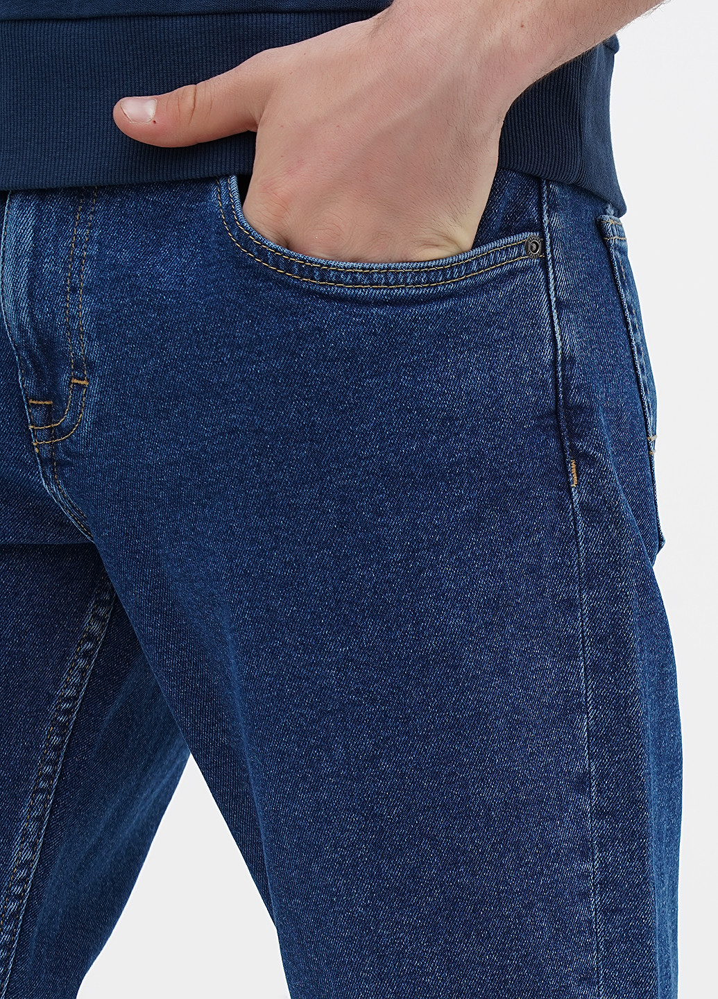 Синие демисезонные зауженные джинсы Mustang