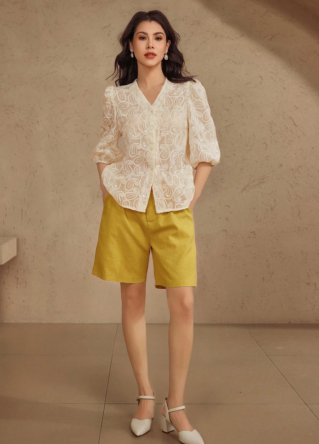 Бежевая блуза SHEIN