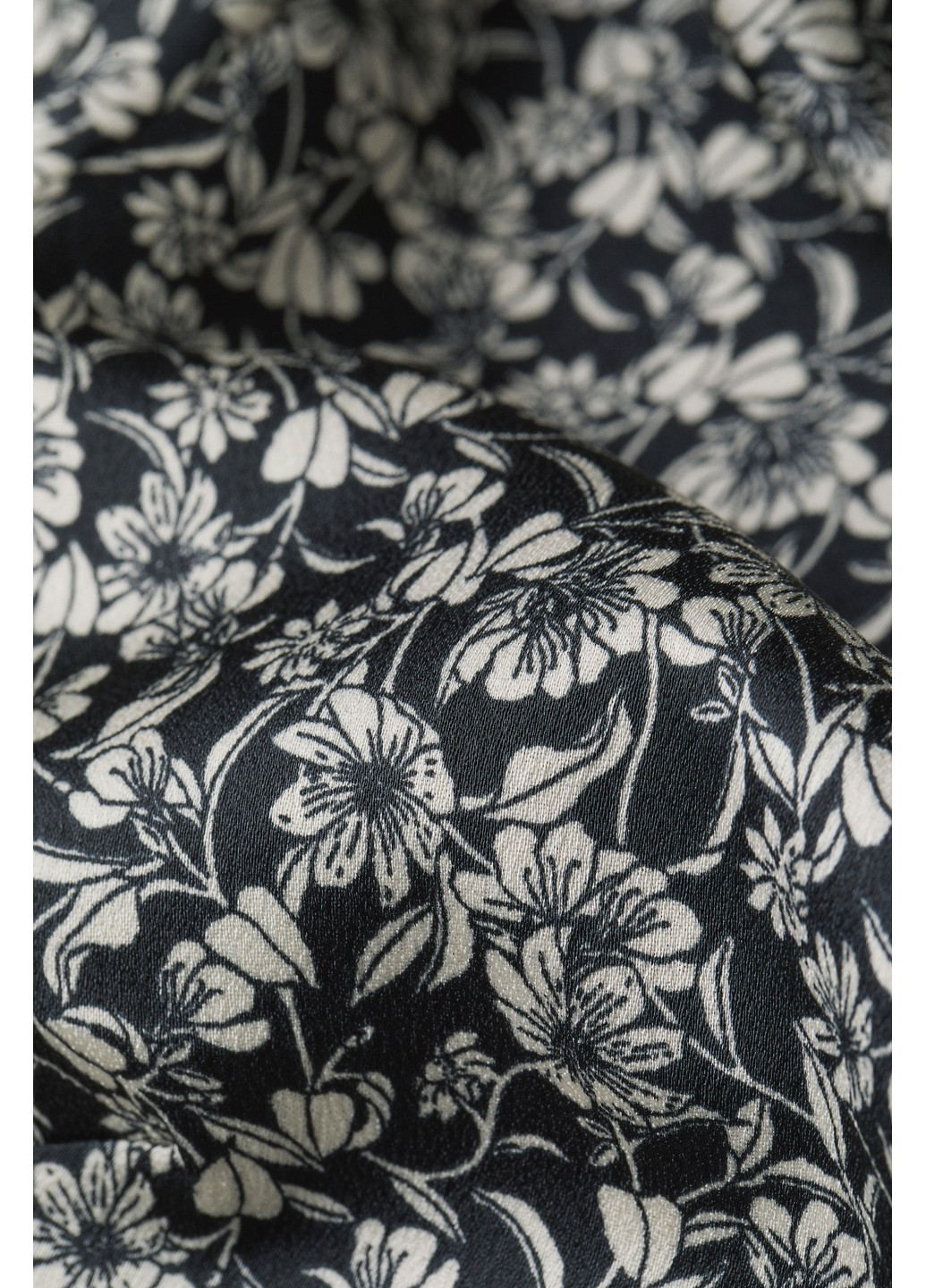 Чорно-білий кежуал сукня H&M з квітковим принтом