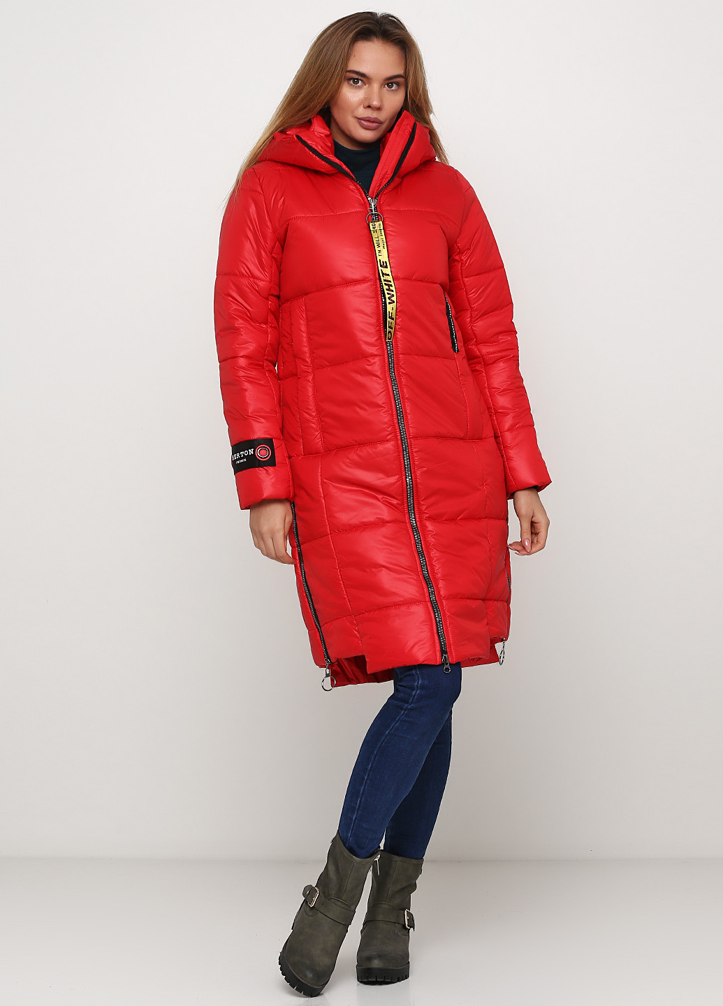 Красная зимняя куртка R&G