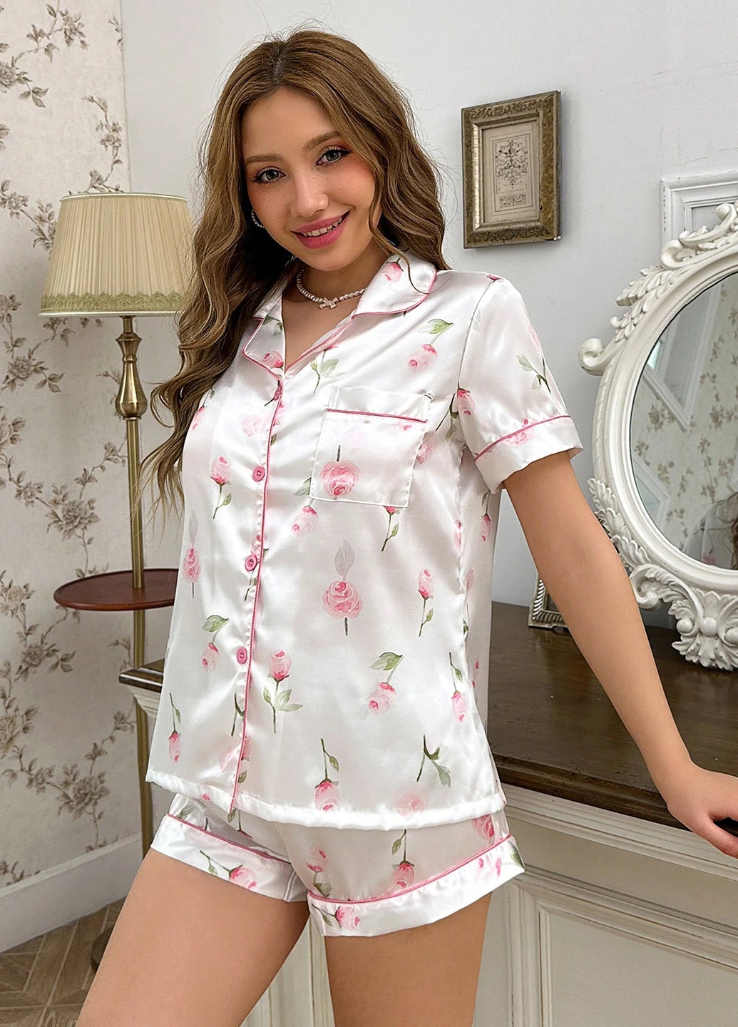 Біла всесезон піжама (сорочка, шорти) сорочка + шорти SHEIN