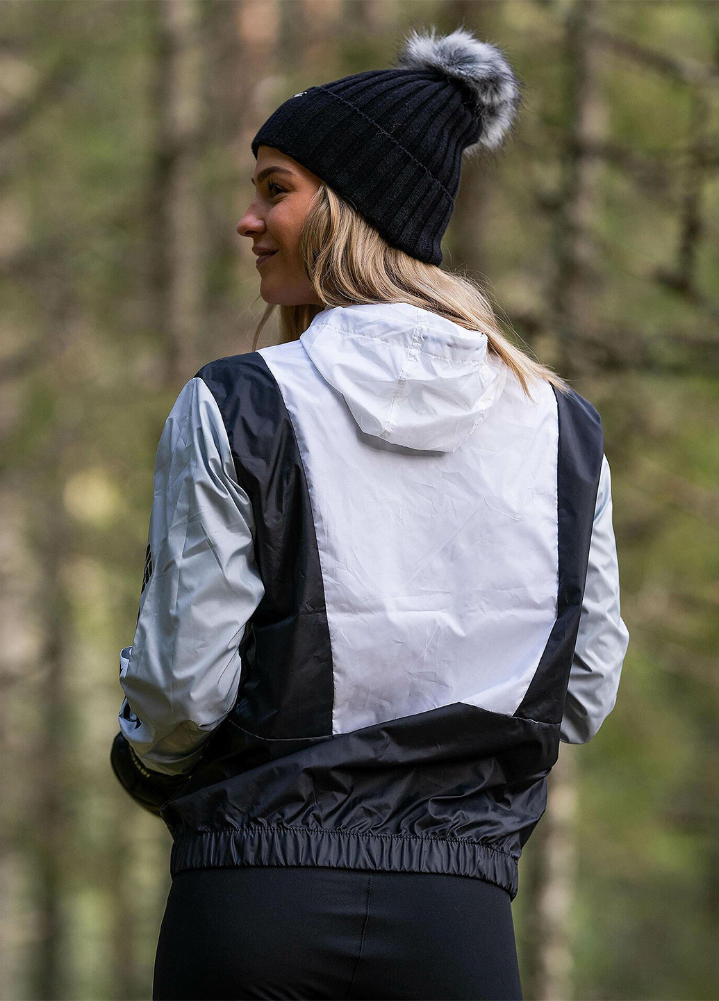 Черно-белая демисезонная куртка Columbia