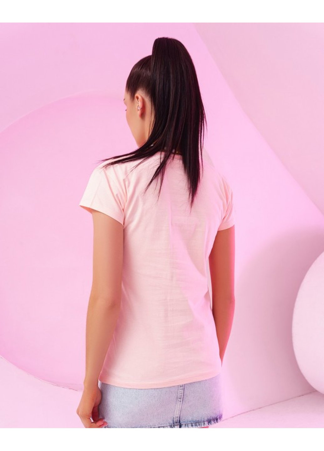 Розовая демисезон футболка wn20-250 s черный ISSA PLUS