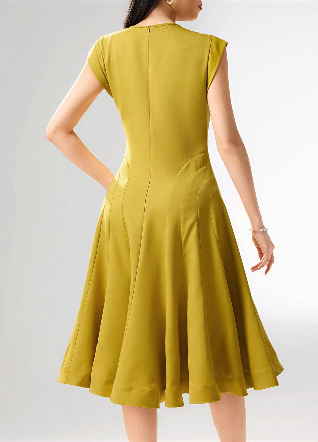 Гірчична коктейльна сукня з спідницею-сонце SHEIN однотонна
