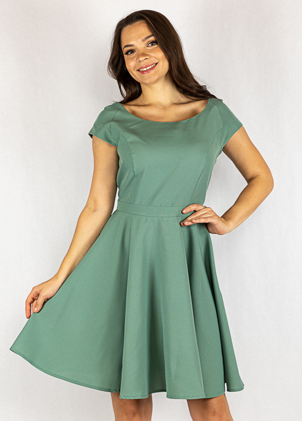 Оливковое кэжуал платье клеш, с открытой спиной Time of Style однотонное