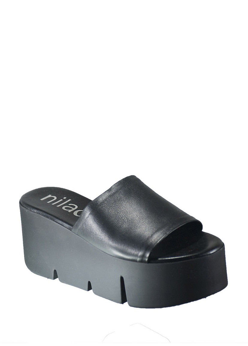 Черные шлепанцы Nila&Nila