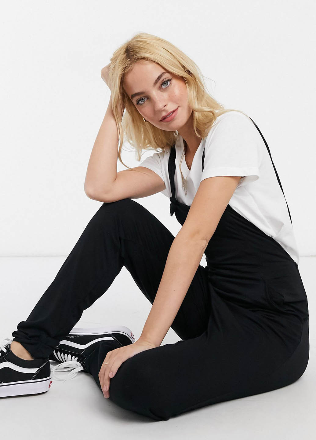 Комбинезон Asos комбинезон-брюки однотонный чёрный кэжуал вискоза